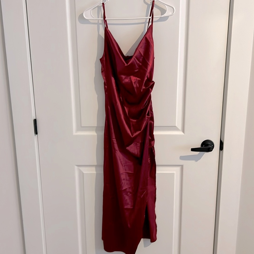 Skirt slit satin red dress